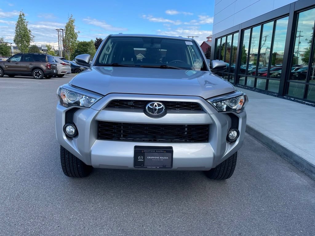 Used 2018 Toyota 4Runner SR5 Premium AWD/4WD image 2