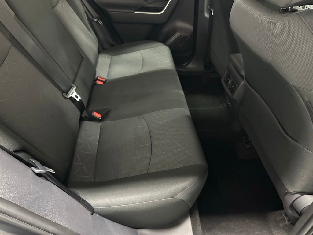 Used 2025 Toyota RAV4 XLE image 52