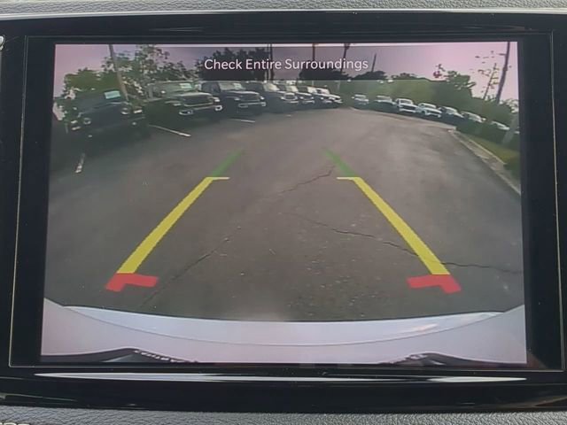 Used 2024 Chrysler Pacifica Limited image 27