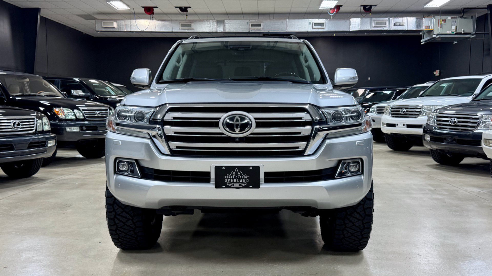 Used 2016 Toyota Land Cruiser AWD/4WD image 5