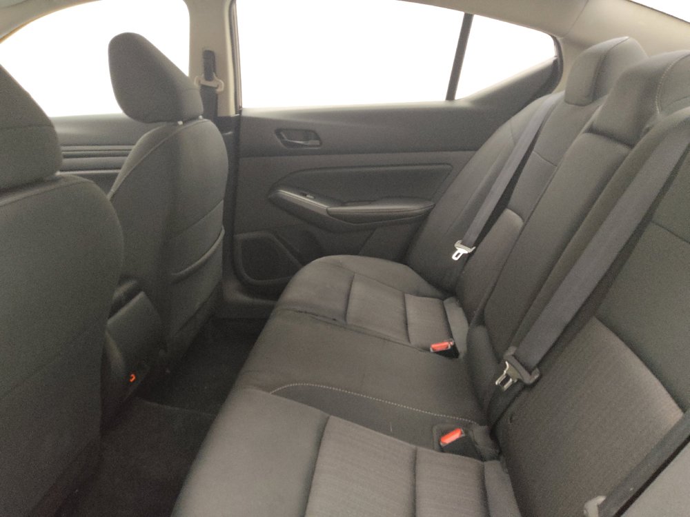 Used 2025 Nissan Altima 2.5 SV FWD image 18
