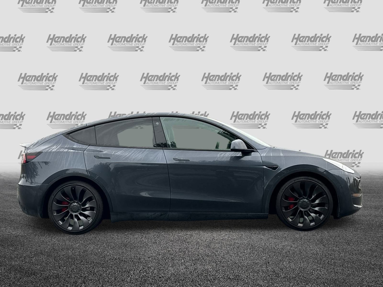 Used 2022 Tesla Model Y Performance image 3