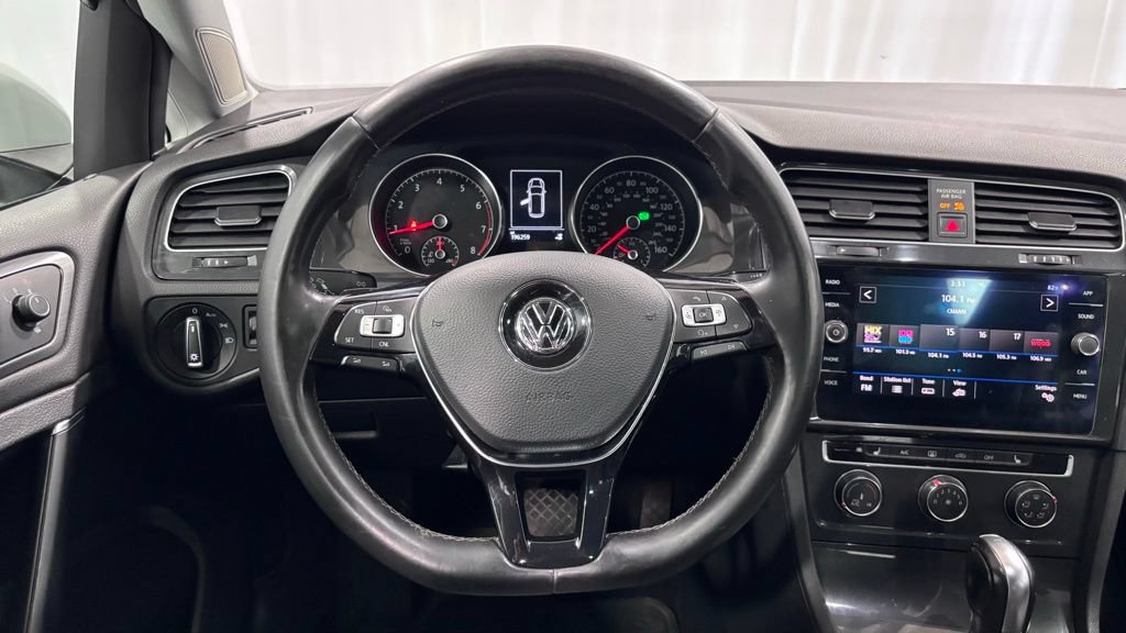 Used 2018 Volkswagen Golf SE FWD image 13