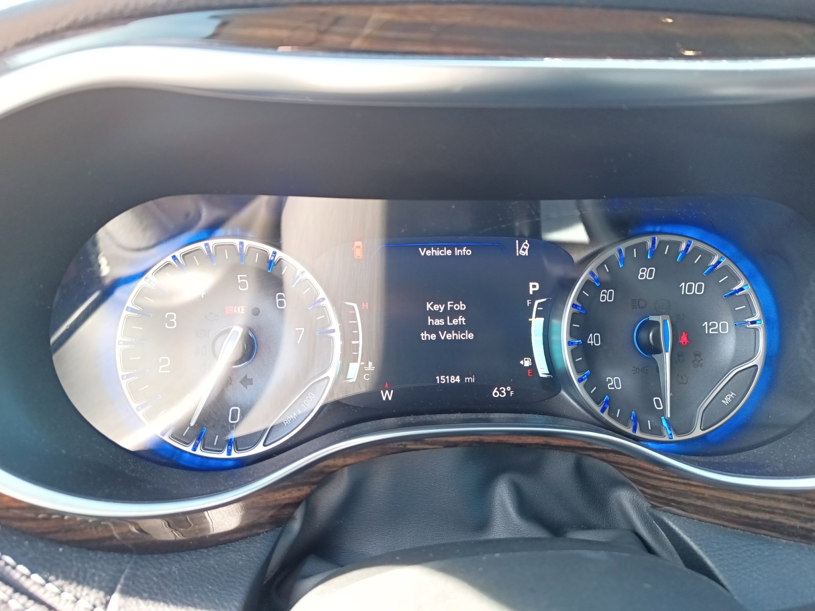 Certified 2024 Chrysler Pacifica Limited image 17