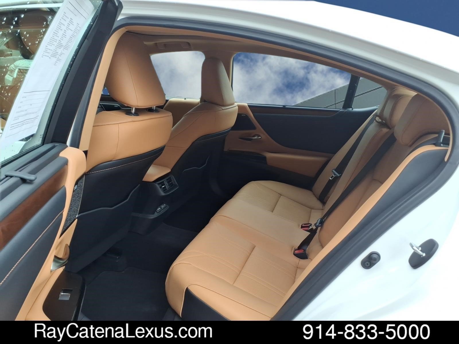 Certified 2025 Lexus ES 350 Ultra Luxury w/ Accessory Package (Z2) FWD image 17