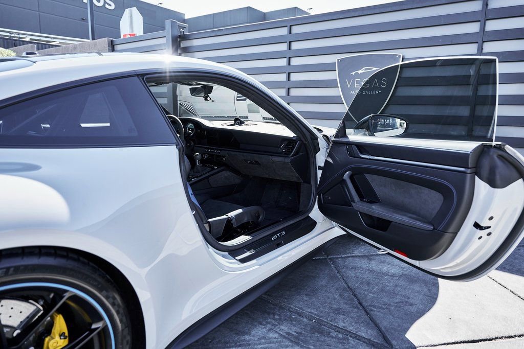 Used 2024 Porsche 911 GT3 image 25