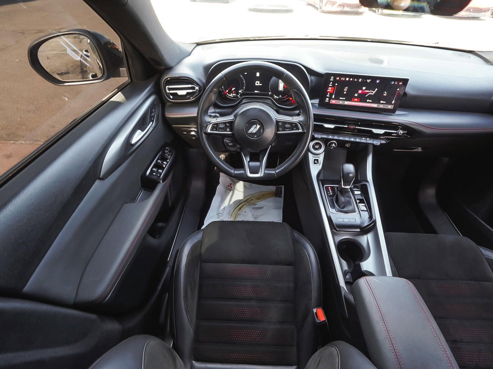 Used 2024 Dodge Hornet GT AWD/4WD image 39