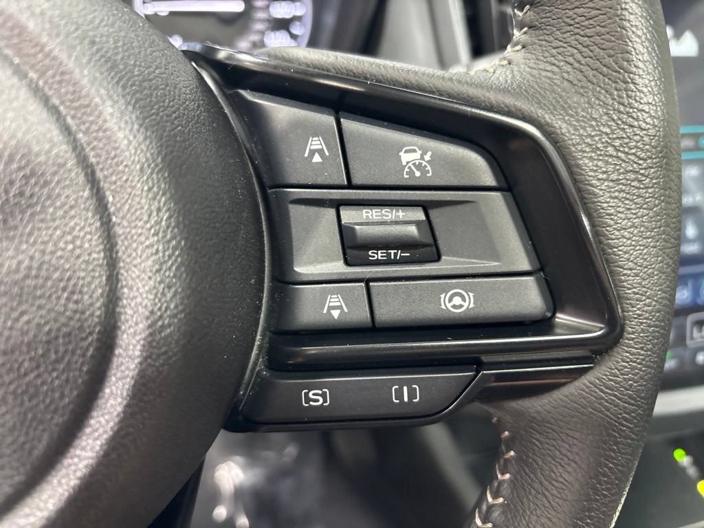 Used 2025 Subaru Forester Premium AWD/4WD image 16