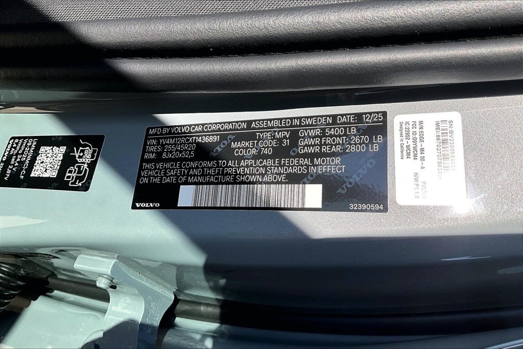 New 2026 Volvo XC60 B5 Plus w/ Protection Package Premier AWD/4WD image 10