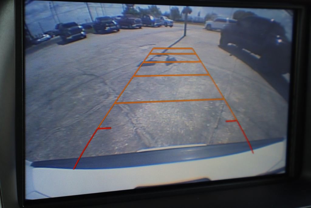 Used 2016 GMC Yukon SLT RWD image 18