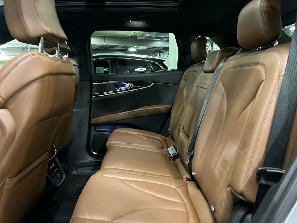 Certified 2022 Lincoln Nautilus Reserve AWD/4WD image 23