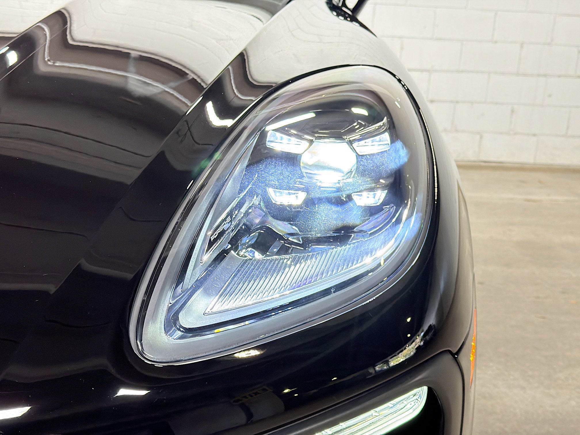 Certified 2026 Porsche Macan image 10