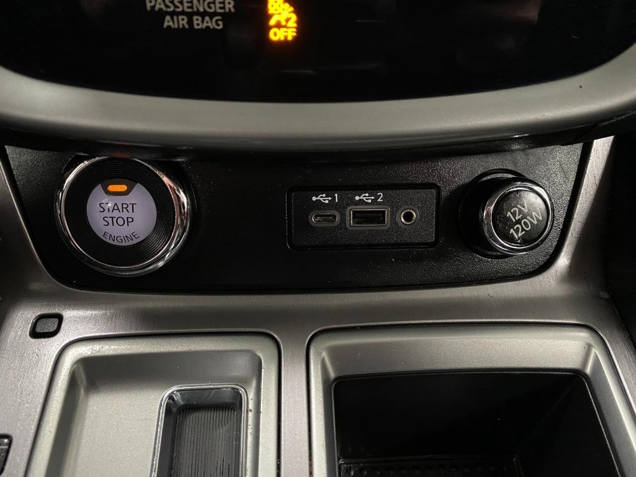 Used 2019 Nissan Murano S image 25