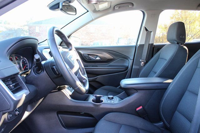 Used 2023 GMC Terrain SLE w/ Driver Convenience Package image 12