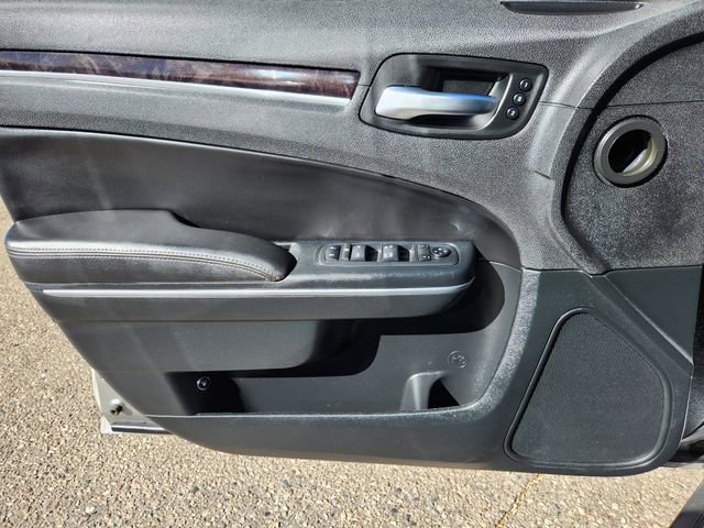 Used 2018 Chrysler 300 Limited w/ Safetytec Plus Group image 21