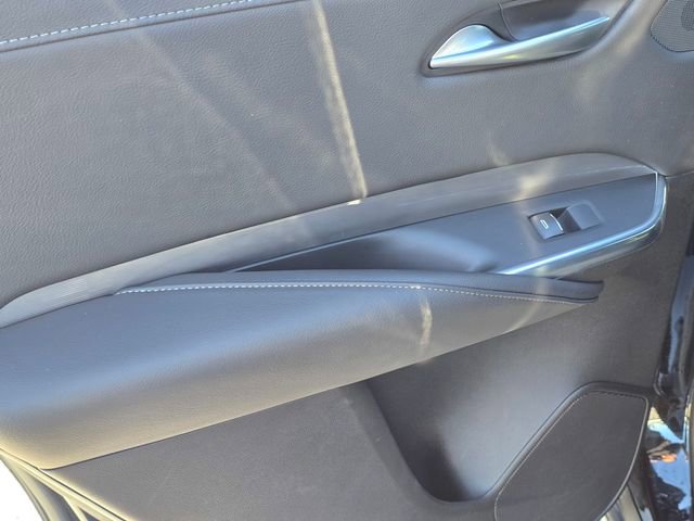 Used 2024 Cadillac XT4 Premium Luxury image 12