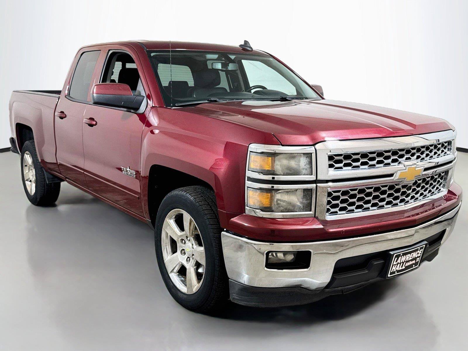 Used 2015 Chevrolet Silverado 1500 LT w/ Texas Edition, 1LT Trim RWD image 3