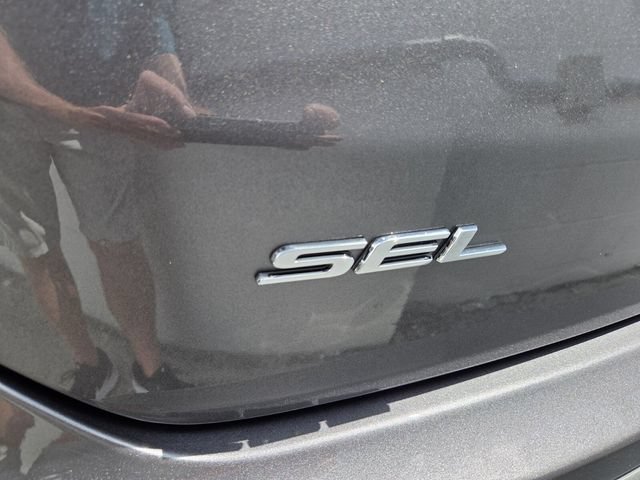 Used 2023 Ford Edge SEL AWD/4WD image 6