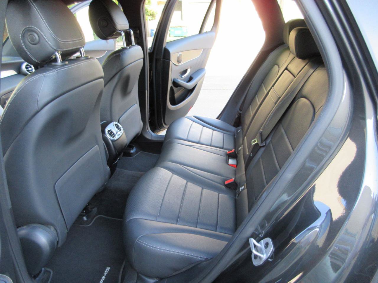Used 2022 Mercedes-Benz GLC 300 4MATIC image 39