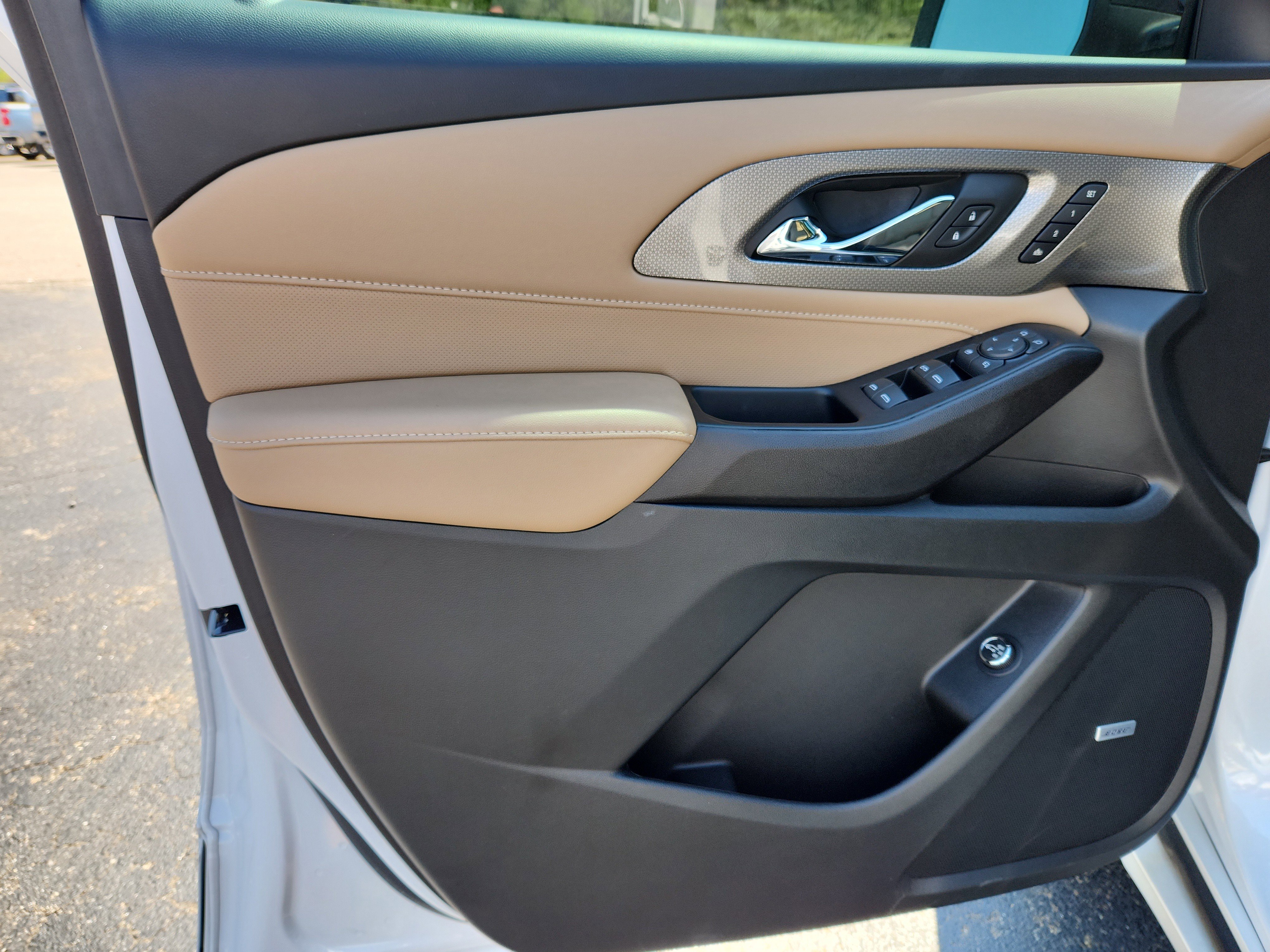 Used 2023 Chevrolet Traverse Premier w/ LPO, Floor Liner Package image 22