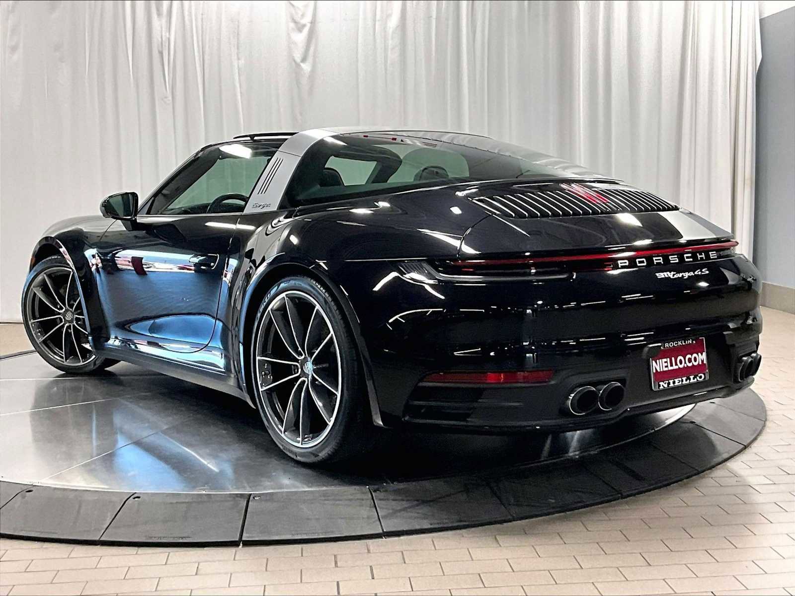 Used 2021 Porsche 911 Targa 4S image 3