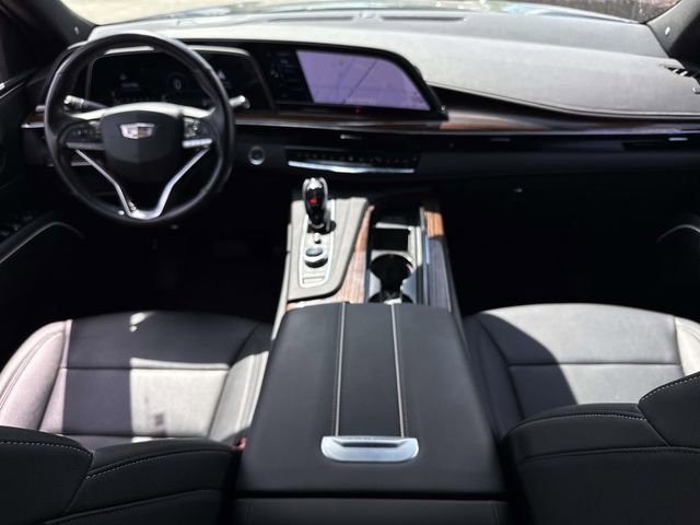Used 2022 Cadillac Escalade Luxury RWD image 18