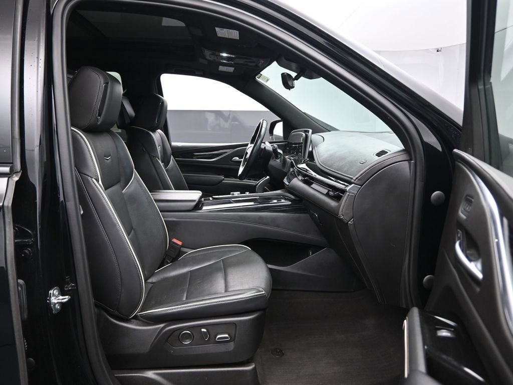 Used 2023 Cadillac Escalade Sport AWD/4WD image 28