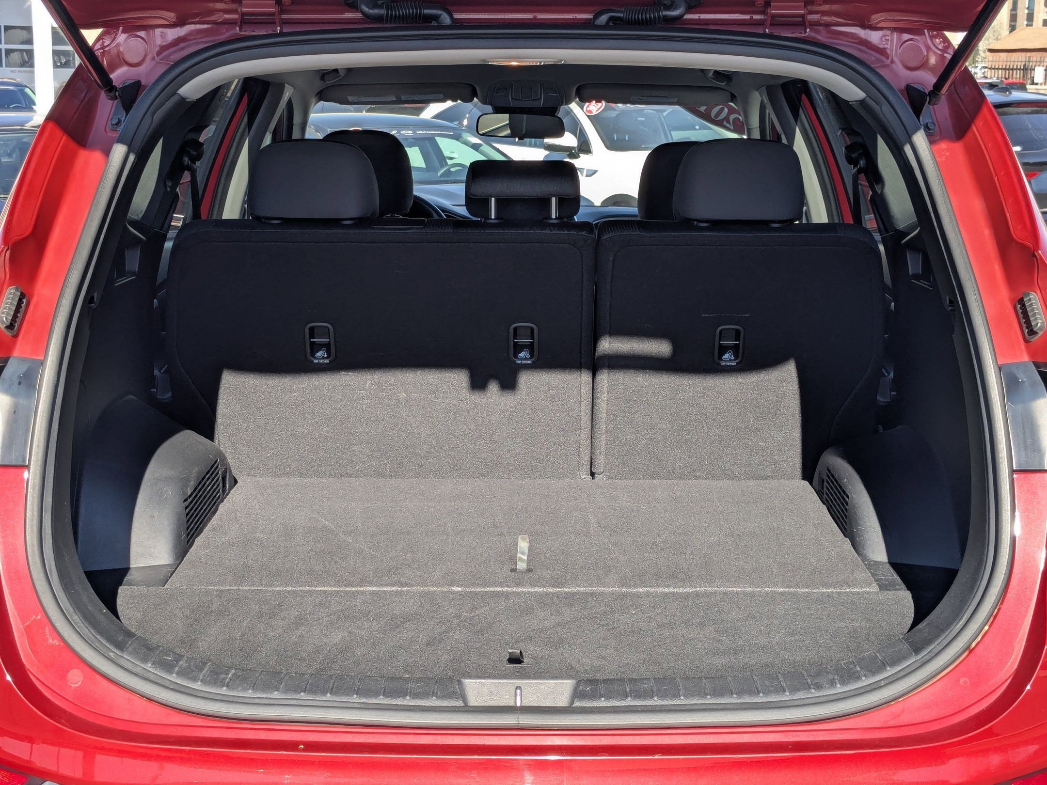 Used 2019 Hyundai Santa Fe SE image 29