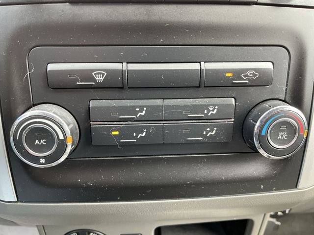 Used 2018 Nissan Frontier SV image 18