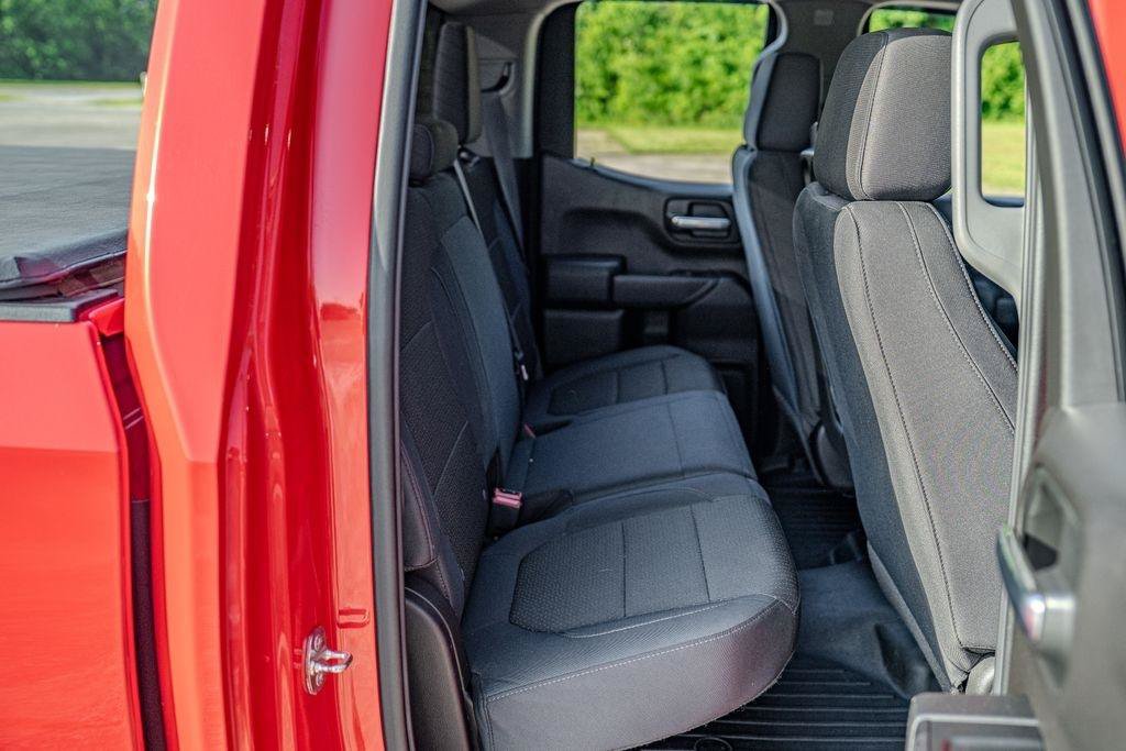 Used 2019 Chevrolet Silverado 1500 Custom w/ Custom Value Package AWD/4WD image 22