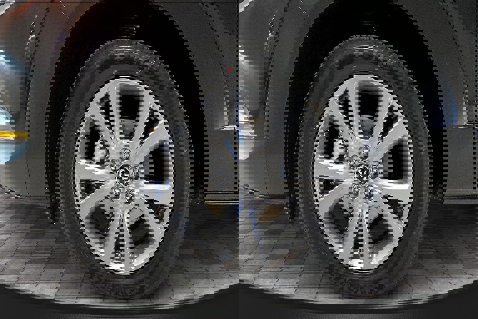 Used 2024 MAZDA CX-30 AWD 2.5 S w/ Premium Package image 33