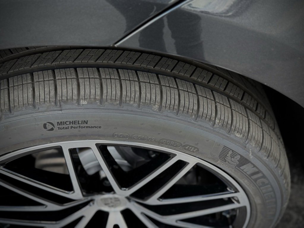 New 2025 Porsche Macan image 14