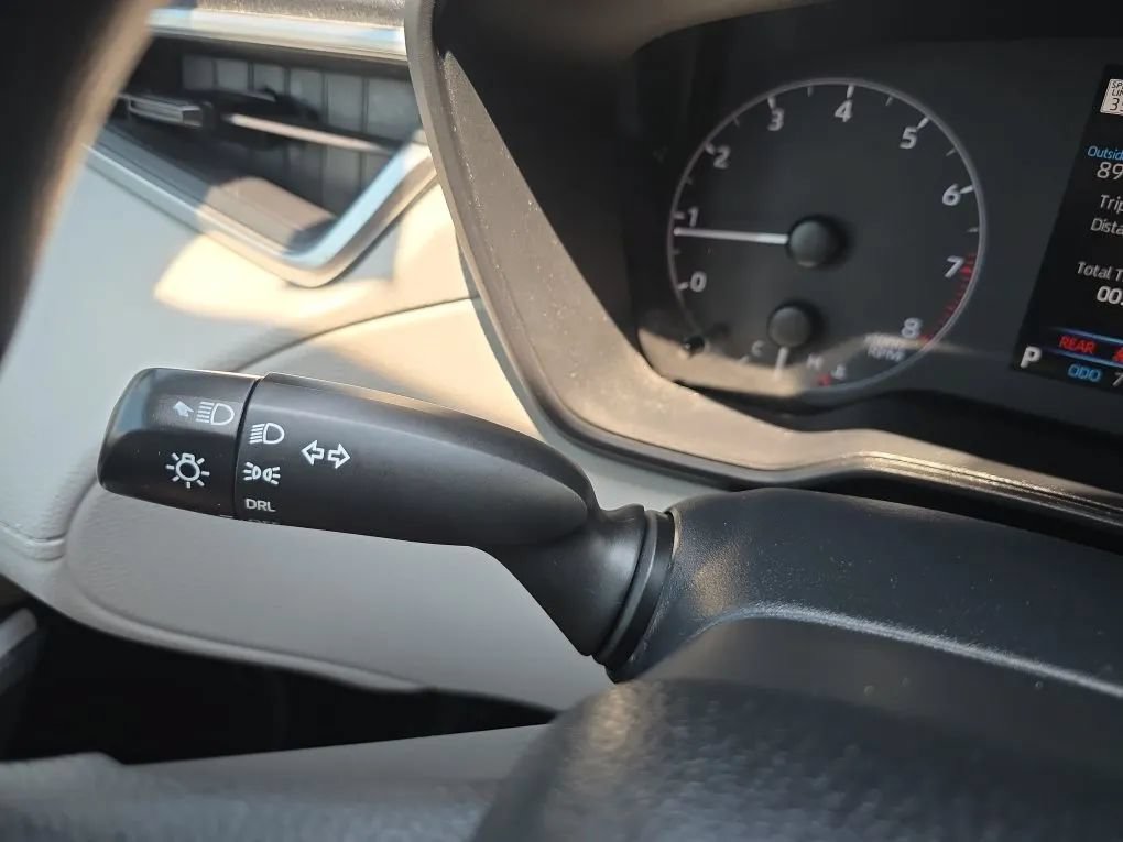 Used 2024 Toyota Corolla Cross L FWD image 19