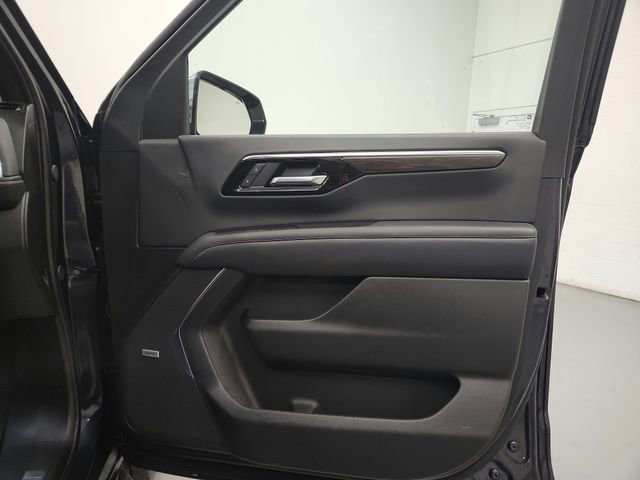 Used 2025 Chevrolet Tahoe Premier image 32