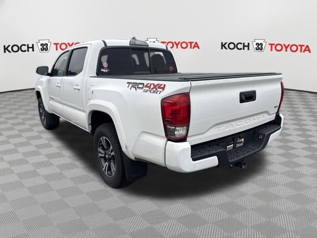 Used 2016 Toyota Tacoma TRD Sport w/ Towing Package image 6