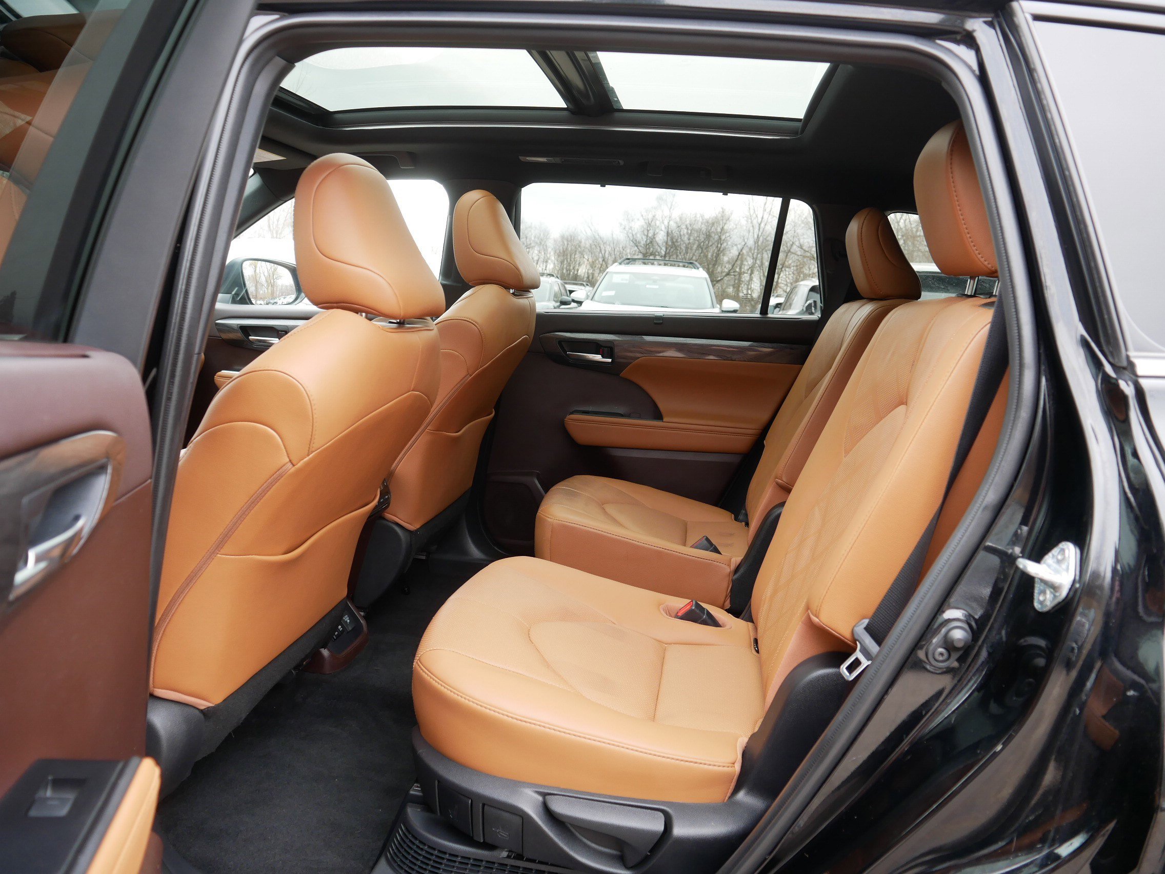 Used 2020 Toyota Highlander Platinum AWD/4WD image 35