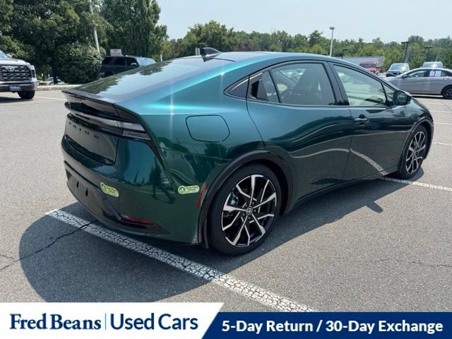 Used 2025 Toyota Prius Plug-In Hybrid FWD image 7