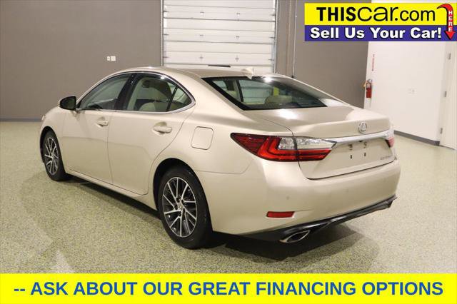 Used 2017 Lexus ES 350 w/ Navigation System Package image 5