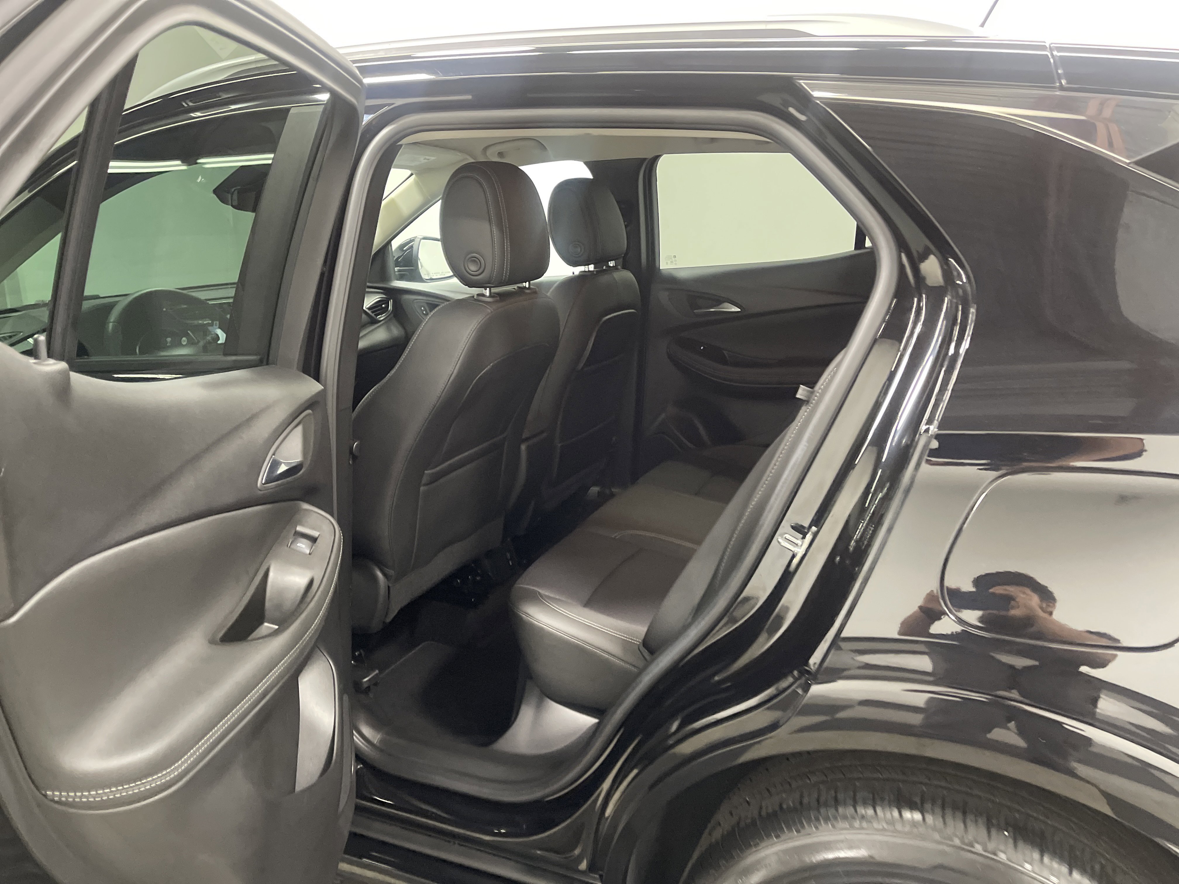 Used 2023 Buick Encore GX Select w/ Sport Touring Package image 13