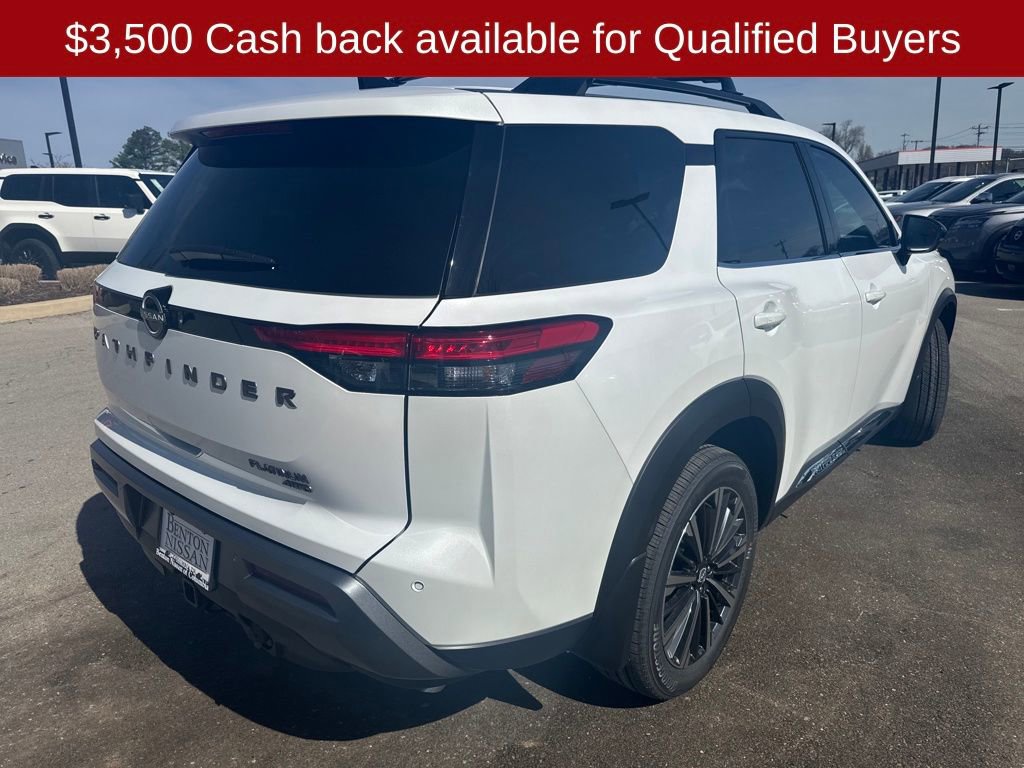 New 2026 Nissan Pathfinder Platinum image 8