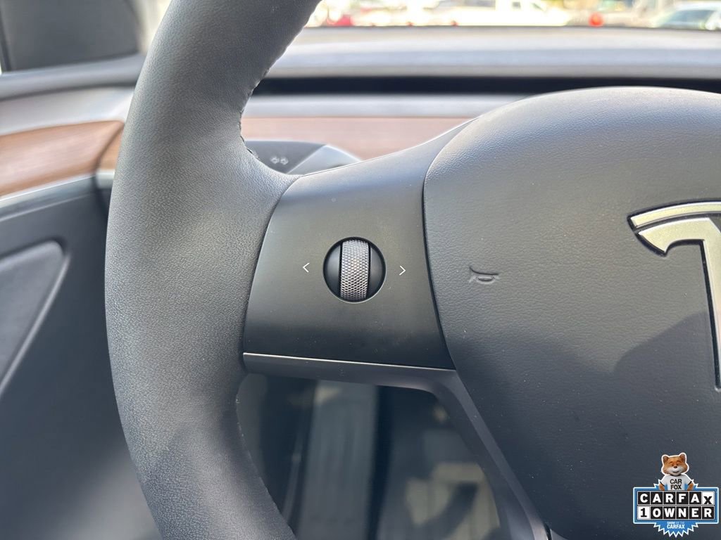 Used 2024 Tesla Model Y Long Range RWD image 61