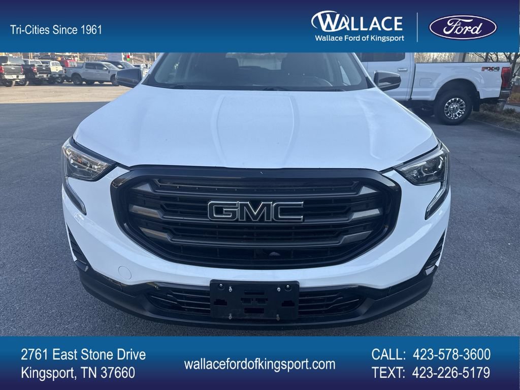 Used 2020 GMC Terrain SLE w/ Elevation Edition FWD image 2