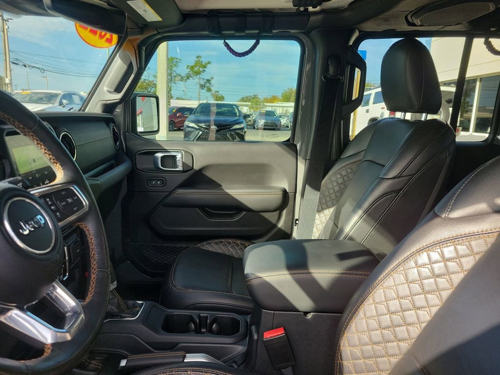 Used 2022 Jeep Gladiator Overland image 16
