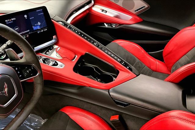 Used 2023 Chevrolet Corvette Stingray Premium Cpe w/ Battery Protection Package RWD image 17