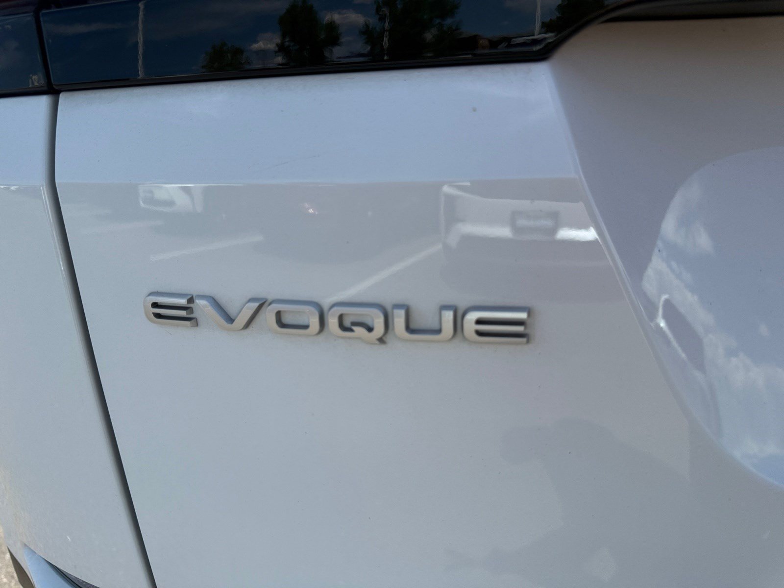 Used 2021 Land Rover Range Rover Evoque S AWD/4WD image 23