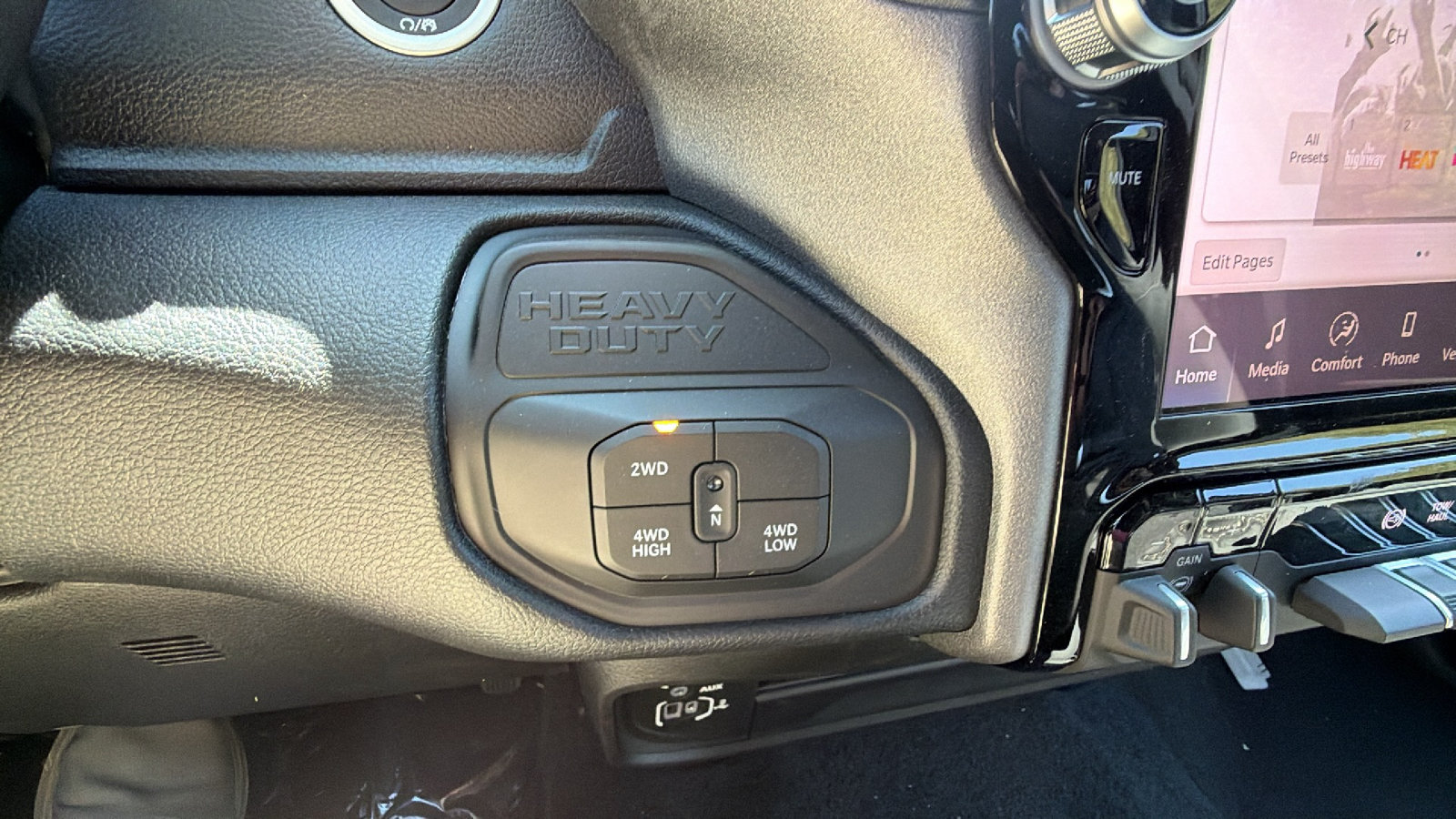New 2026 RAM 2500 Tradesman AWD/4WD image 26