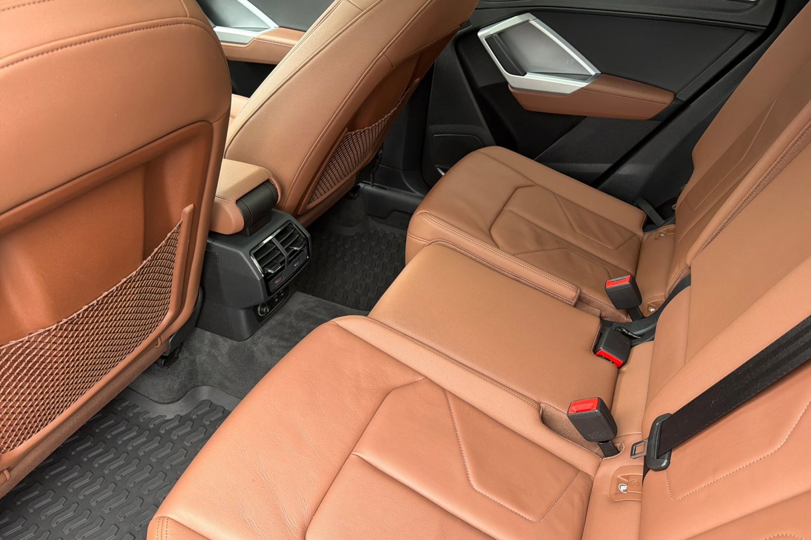 Used 2020 Audi Q3 2.0T Prestige w/ Prestige Package image 15