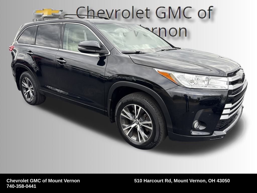 Used 2017 Toyota Highlander LE image 13