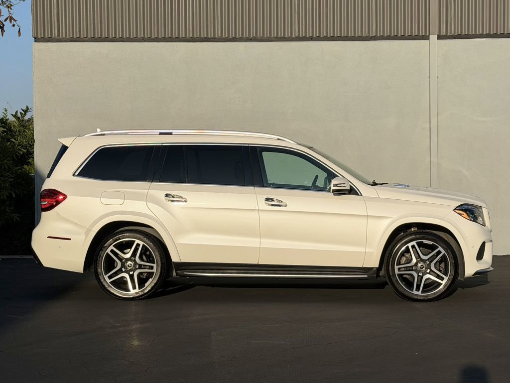 Used 2018 Mercedes-Benz GLS 550 4MATIC image 3