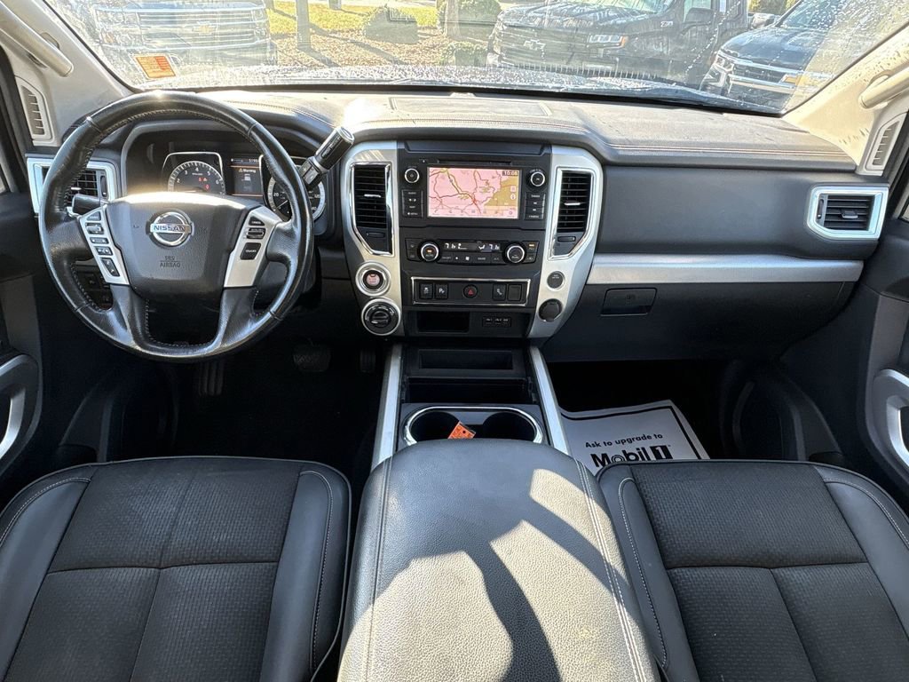Used 2019 Nissan Titan PRO-4X image 23